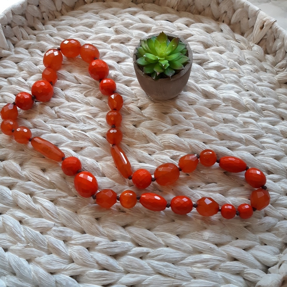 Vintage  70s beaded necklace orange